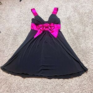 Vintage Y2K Enfocus Petite Fuchsia and Black Dress